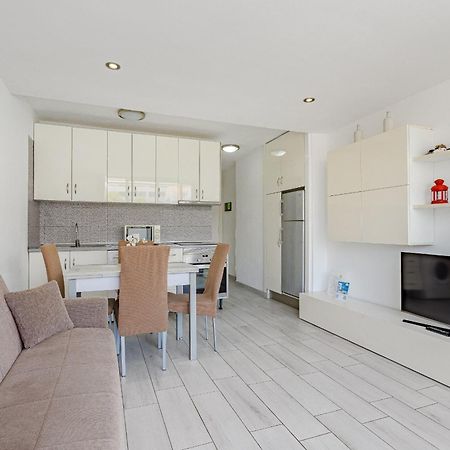 אדחה Un Dormitorio En Playa De Las Americas מראה חיצוני תמונה