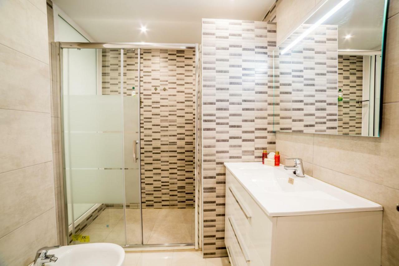 אדחה Un Dormitorio En Playa De Las Americas מראה חיצוני תמונה